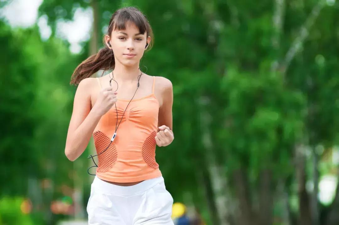 4种跑步方法视频,4个变式跑步法