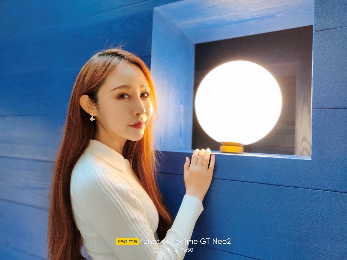 realmegt2对比iqooneo5s,realme真我gtneo2上手体验