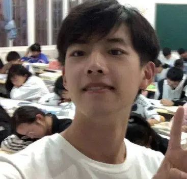 素人帅哥闪照合集,素人帅哥集锦