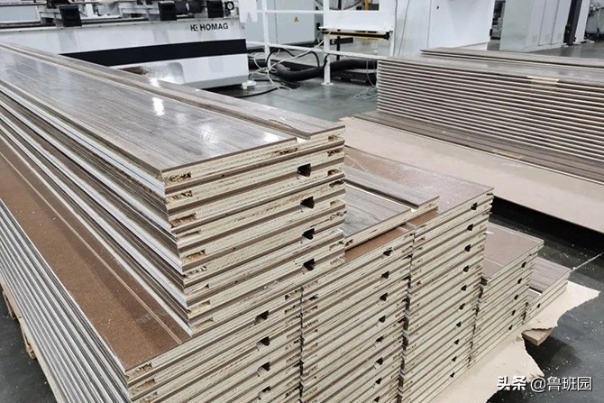 最简单的木门如何设计,现在流行的木门门套效果图