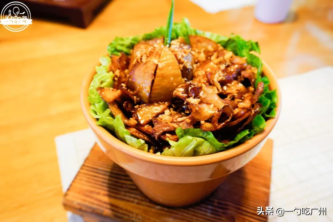 能吃*摸自**十三幺的粤菜馆，一个人来店里要吃四缸，都还不过瘾