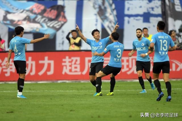 上轮气得撕烂背心，本轮用进球回报主帅！大连一方2：0深圳佳兆业