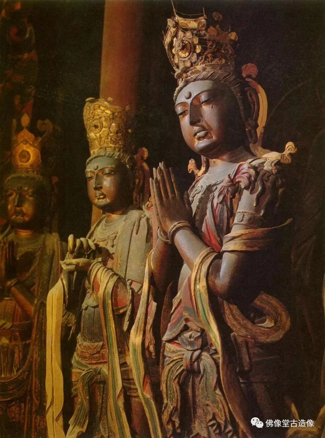 观音菩萨是怎么变成观音的,观音是怎么从男人变成女人的