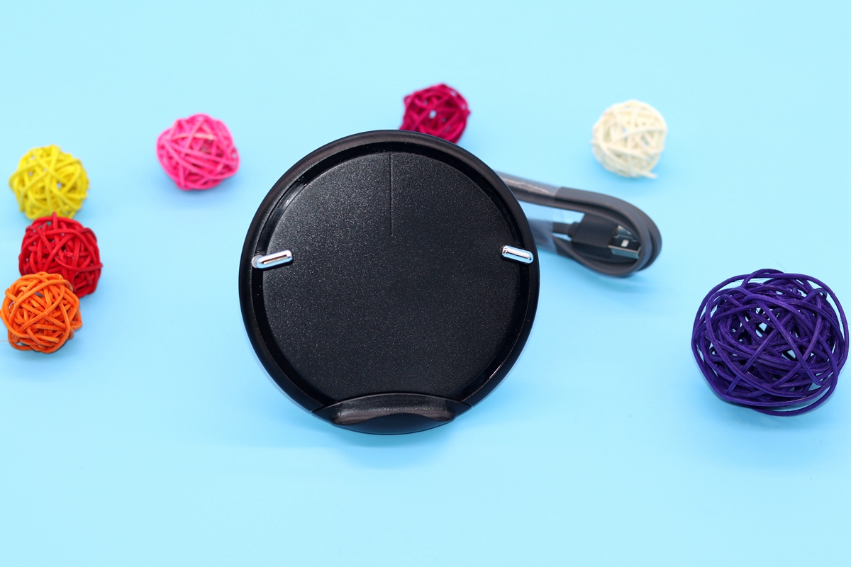 可以监测空气质量的车载快充，麦泡MIPOWPOWERCLIPAD评测