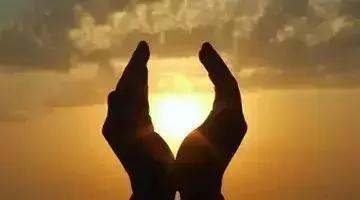 艾灸的烟雾有哪些功效,艾灸的烟雾真的会自己寻找水源吗