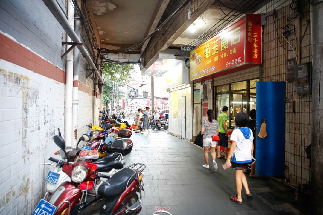 海南牛腩饭哪家最好吃,海口清汤牛腩饭