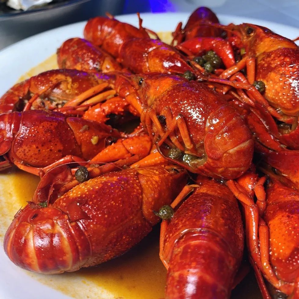 鞍山海鲜烧烤,鞍山最大大排档