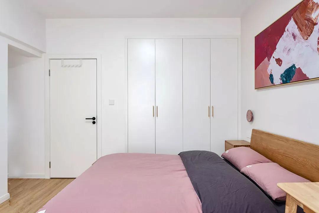 泛黄白墙、陈旧水晶灯统统过时！91㎡二手房用改造证明脱胎换骨