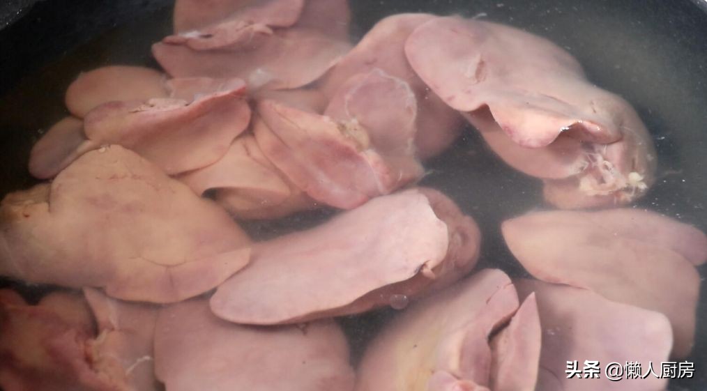 鸡肝是爆炒好吃还是白灼好吃,爆炒卤鸡肝