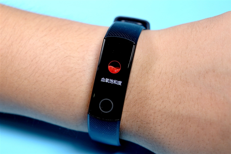 荣耀手环5i血氧测试准确吗,荣耀手环6与荣耀手环5对比评测