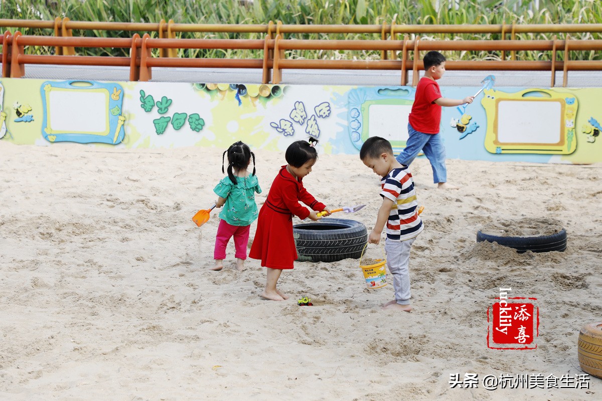 镇江美食三茅宫地锅鸡,镇江美食推荐锅盖面