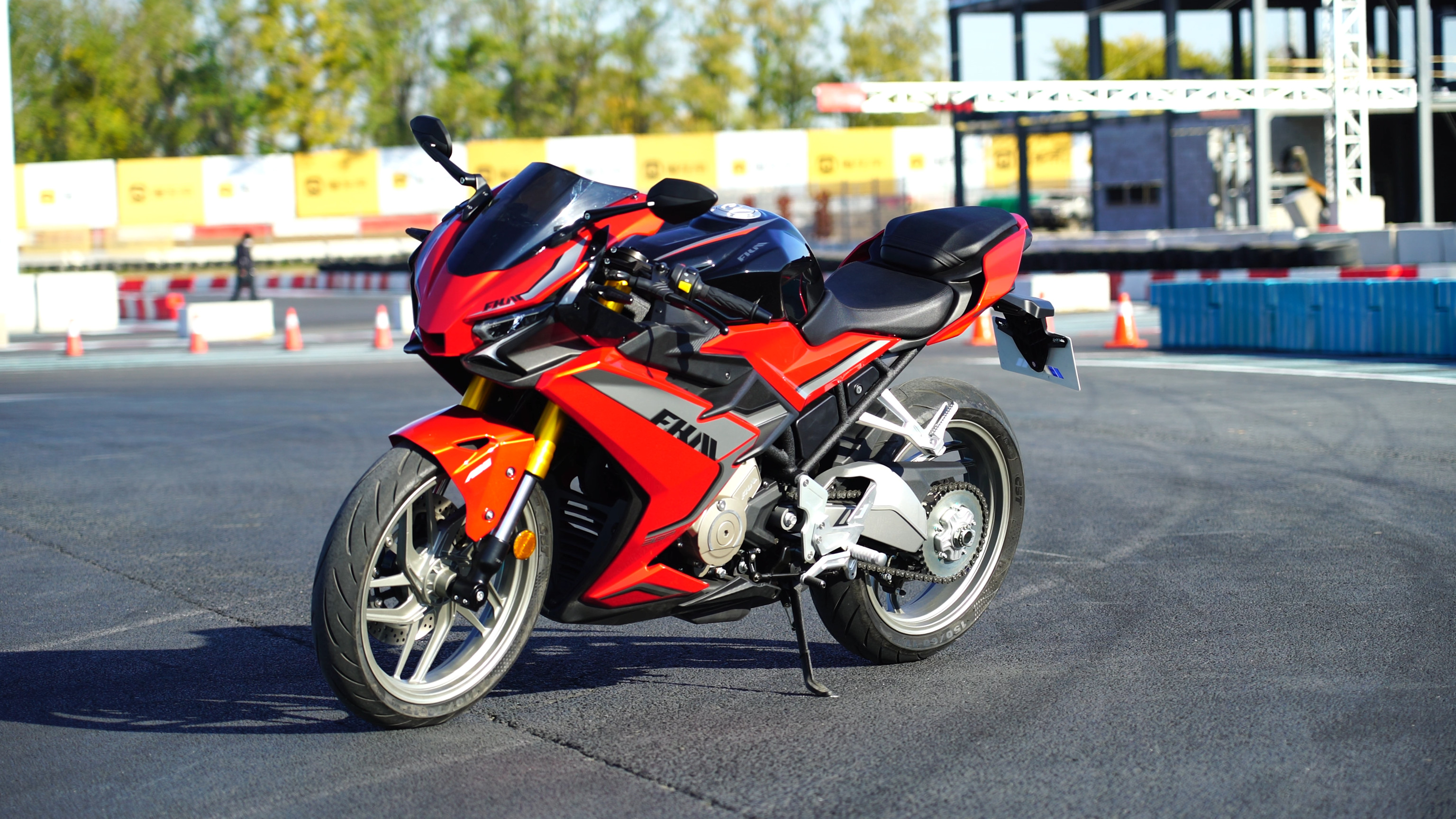 月薪1-2万买车,月薪1万二买什么车