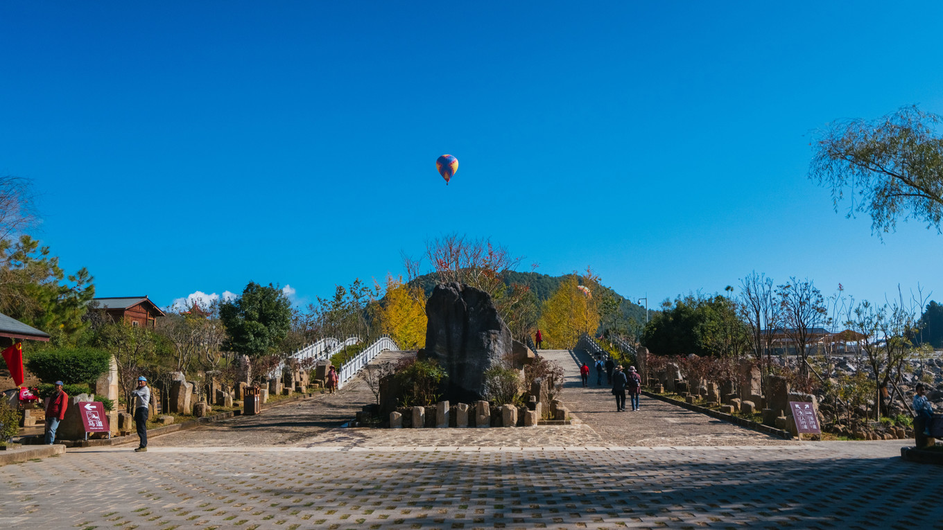 云南腾冲9月旅游攻略,云南腾冲旅游攻略秋天
