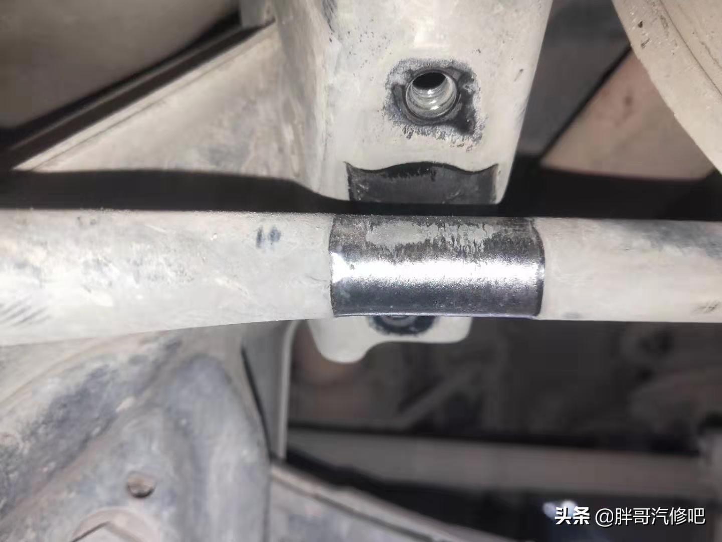 本田CRV底盘异响,crv有冬天减震器异响的毛病吗