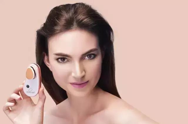 黑五美妆盛宴,最值得尝试的美妆新品清单