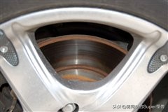 吉利自由舰1.3发动机,吉利自由舰1.3老款油耗多少