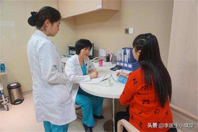 女子腰疼痛检查出宫颈癌,女子腰痛一个月竟是体内藏瘤