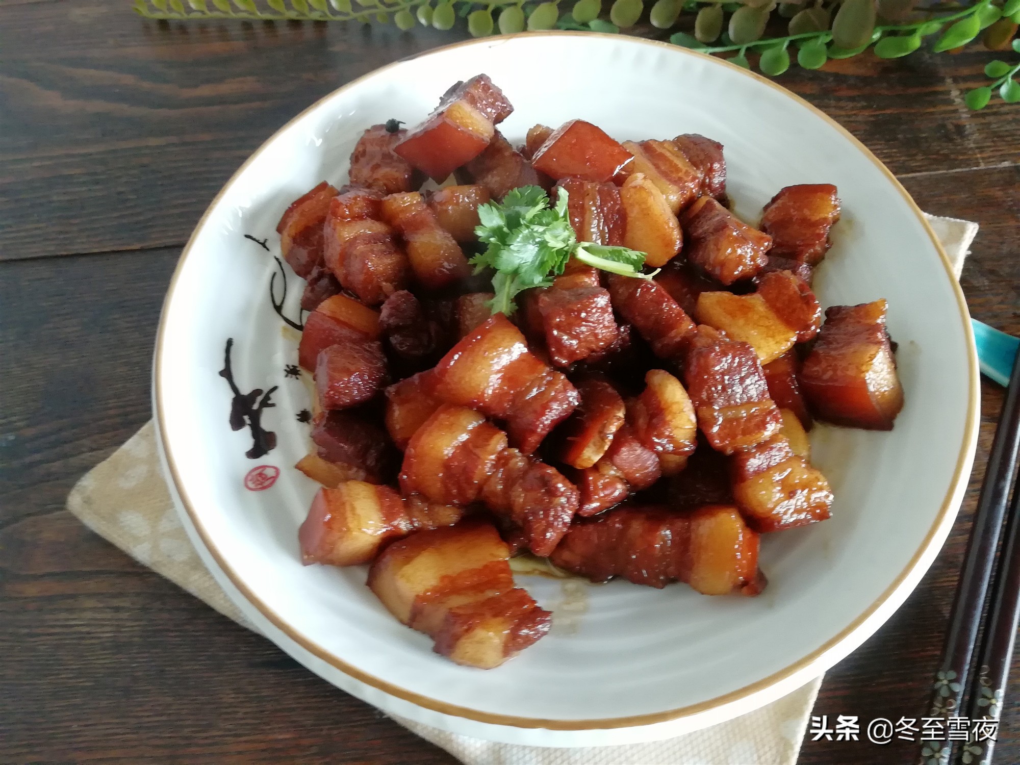 你做的红烧肉为什么不好吃,做的红烧肉肥肉软烂但是瘦肉发柴