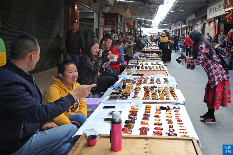 腾冲翡翠玉器市场,腾冲玉石老店