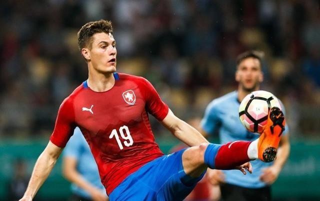 欧洲杯乌龙球有多离谱,欧洲杯乌龙球能有多离谱