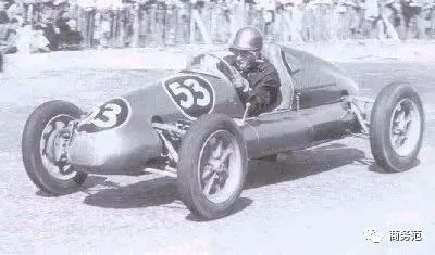 89岁前F1总裁宣布妻子怀孕。大女儿已65岁，妻子44岁整天买买买。