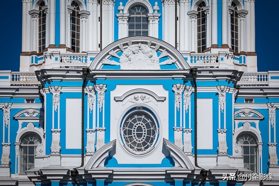 斯莫尔尼修道院主教,斯莫尔尼宫的宫殿