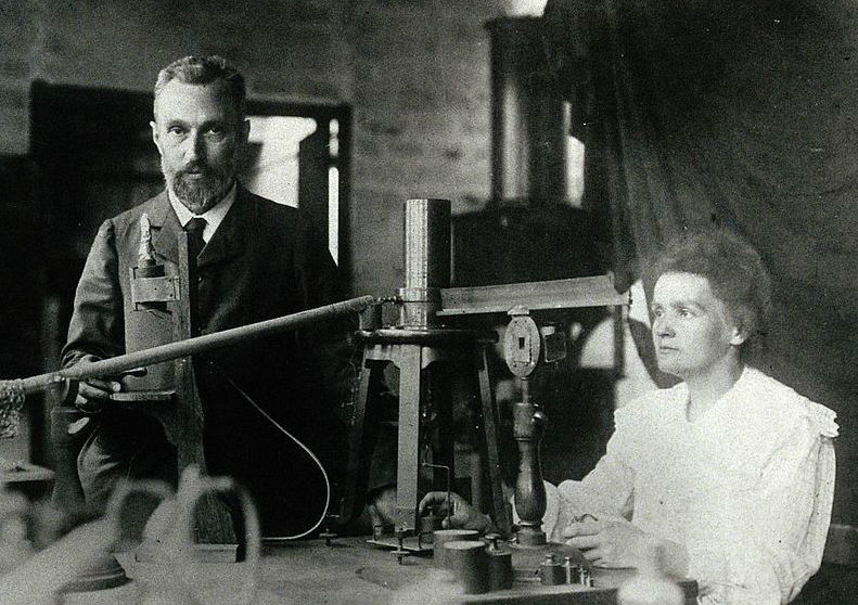 居里夫人发现镭多久死去,居里夫人发现镭距今多少年