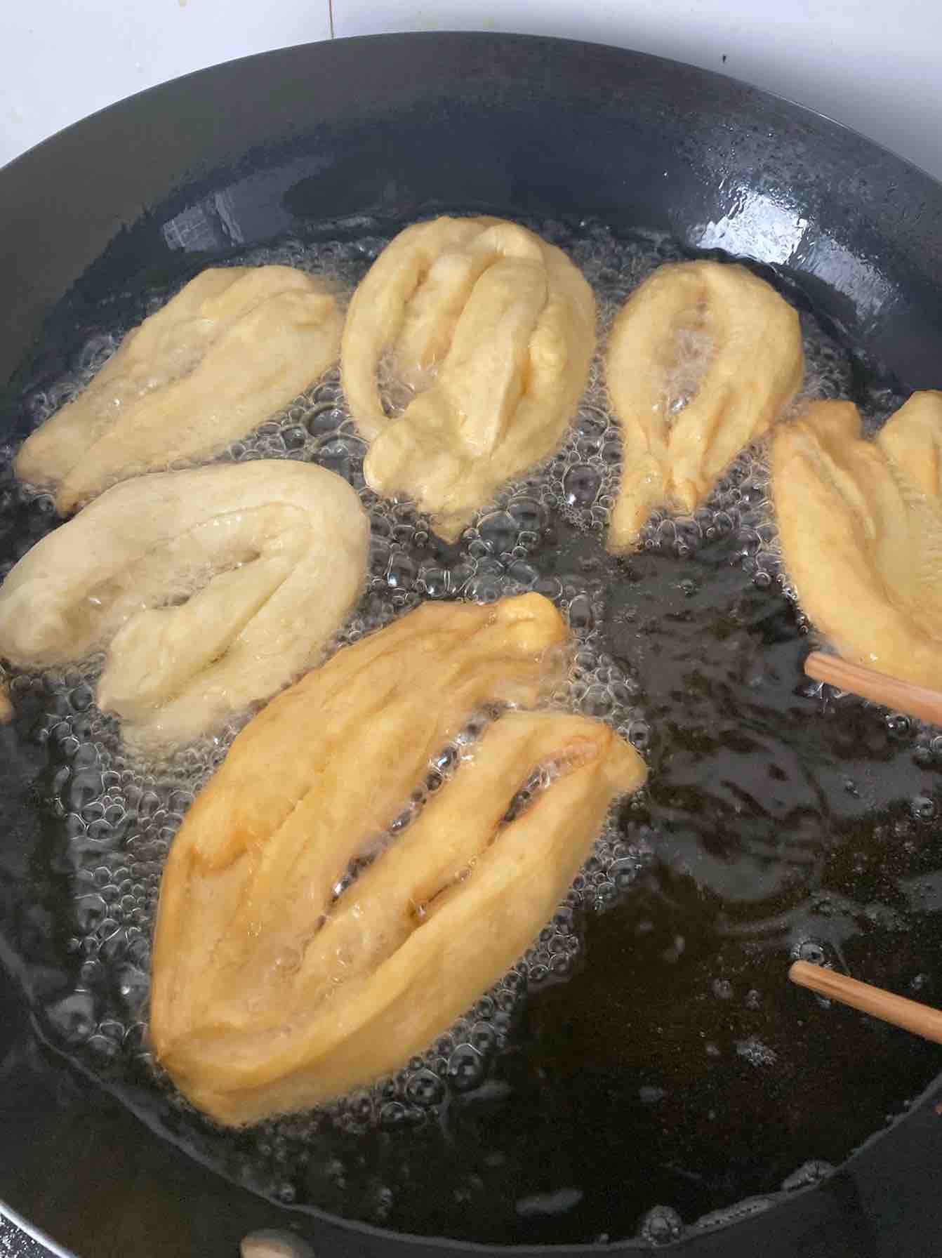 油条的做法与配方全过程,油条的配方和做法商用