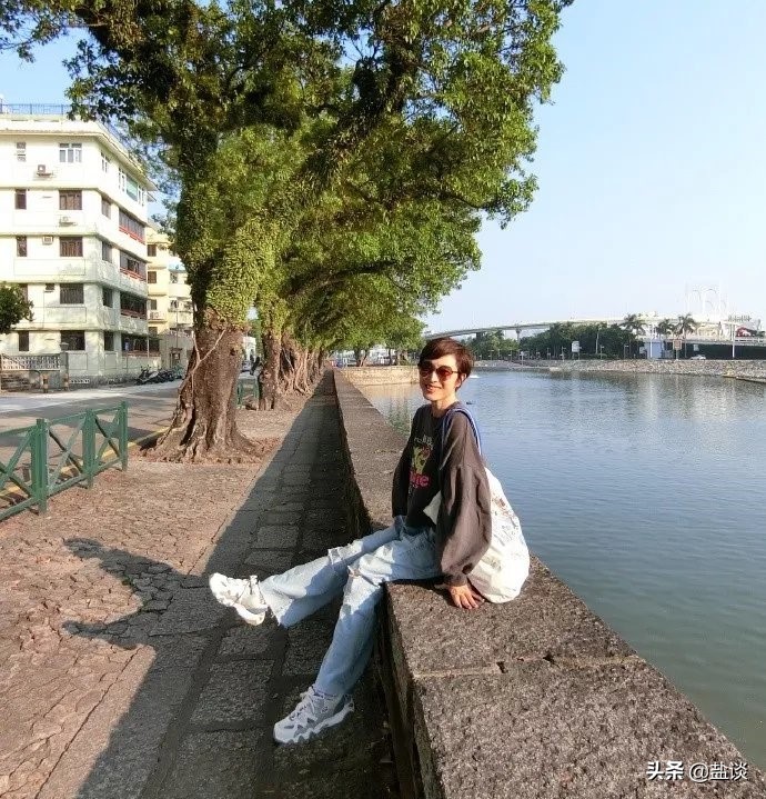 洪欣风波后首亮相,洪欣风波后素颜露面