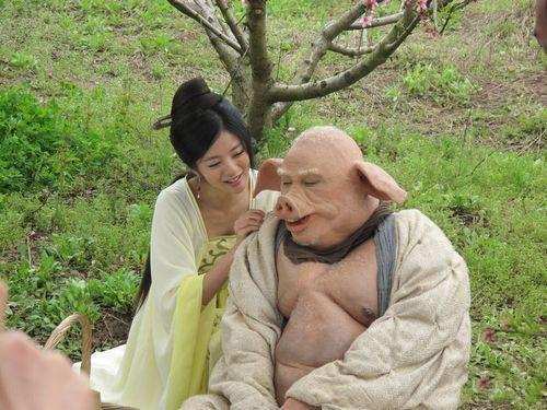 猪八戒因为什么玉帝把他贬下凡尘,猪八戒因调戏嫦娥被玉帝贬下界