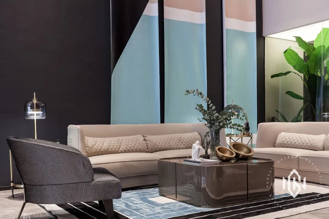 鍘﹂棬閬囪缇庡绌洪棿,鍘﹂棬楂樼缇庡绌洪棿