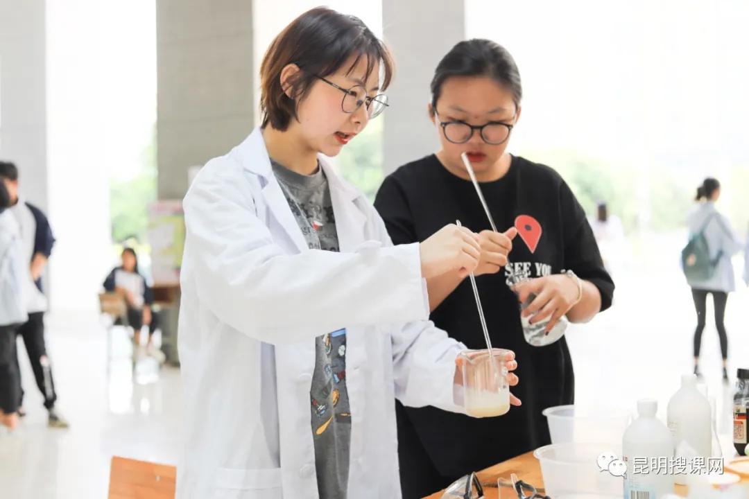 昆明市第十中学官网,昆明市第十中学求实校区2019级