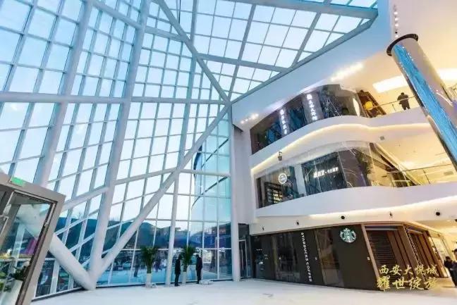 购物中心吸引人的特色,最有特色的购物中心大厅