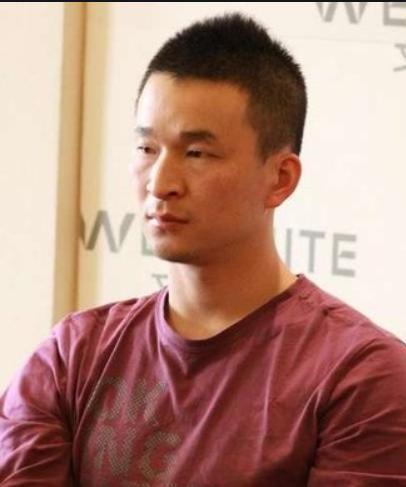 旭日阳刚落魄街头卖唱,旭日阳刚草根歌星组合