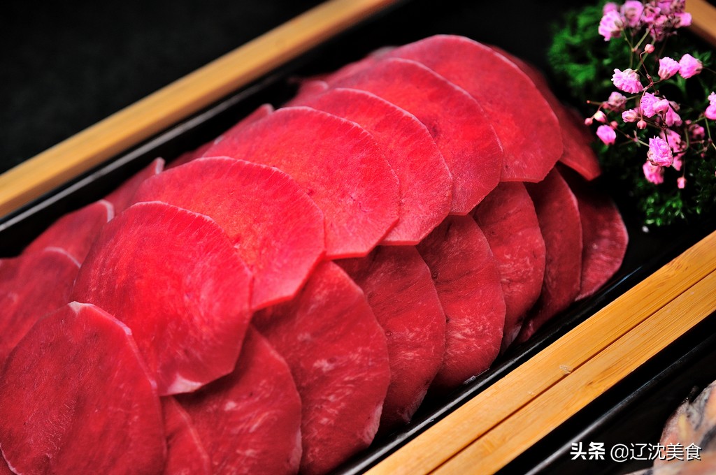 风靡北上广的湊湊火锅落户沈阳,茶饮加火锅,冬季里的真香