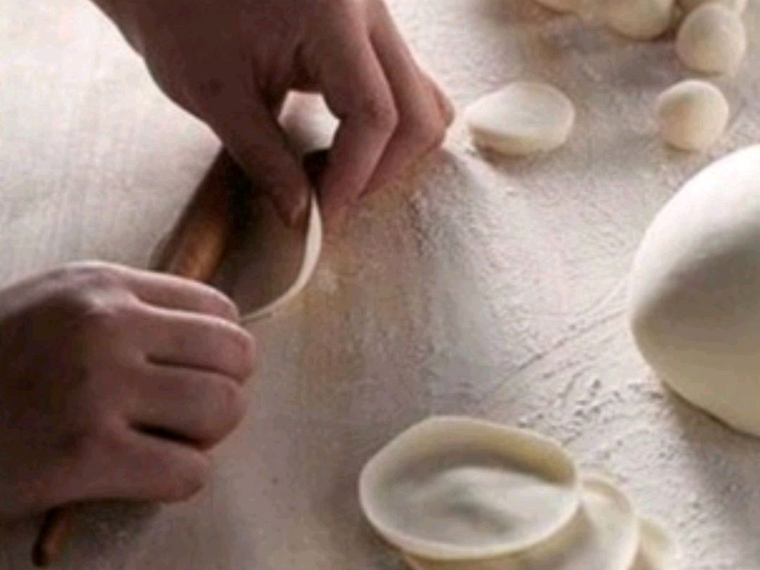 教你6种快速包饺子方法,厨师教你包饺子技巧擀皮方法