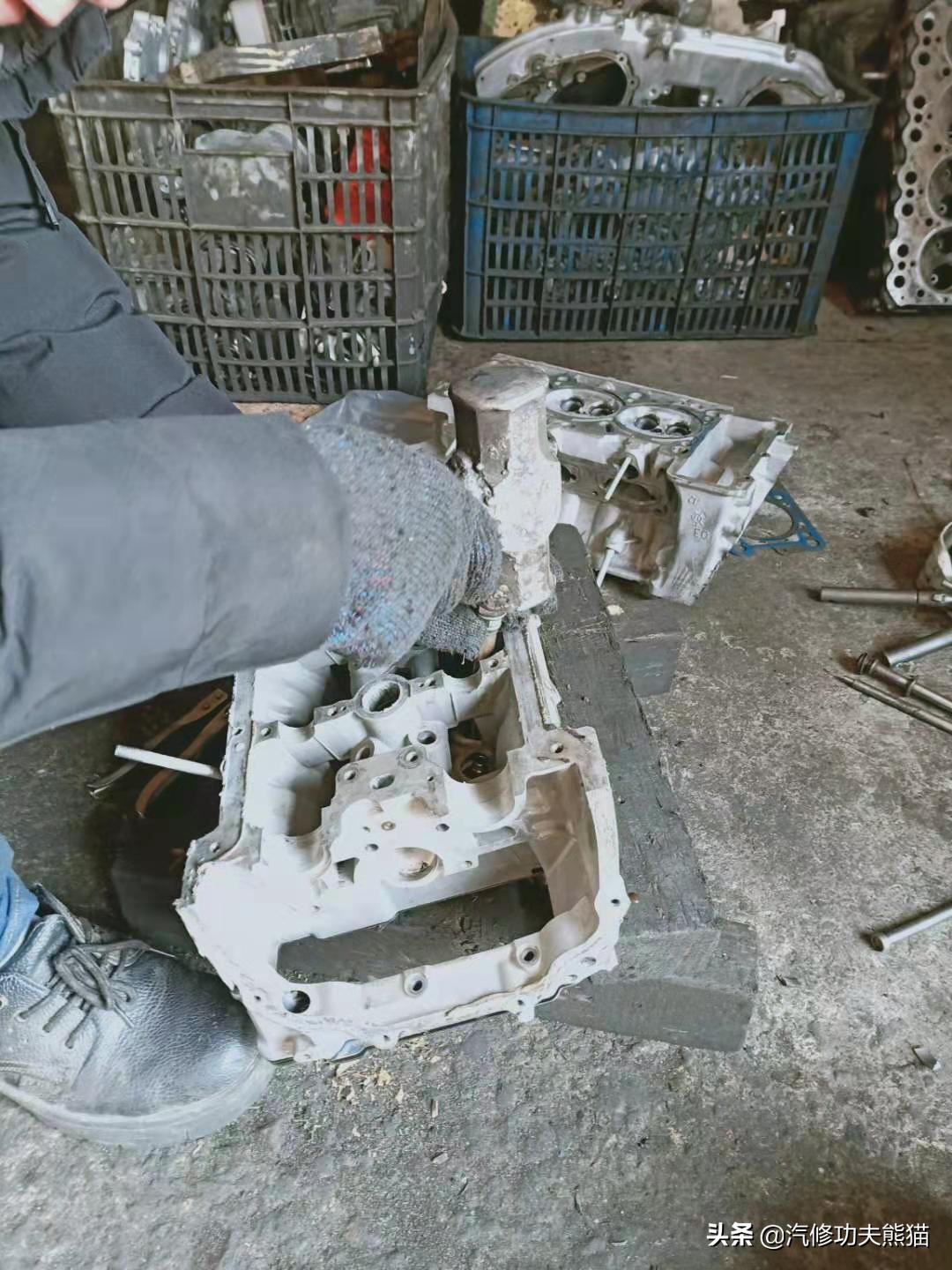 只因修烧机油却被人修到残废！4S拒修！一台奥迪Q7的重生路