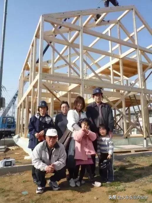 日本地震很多都是木质结构房屋吗,日本房屋为什么这么能抗住地震