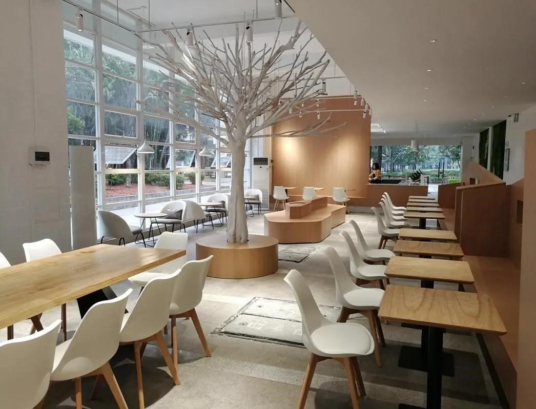 占地面积超过三千亩的大学校区,占地3000平方米学校