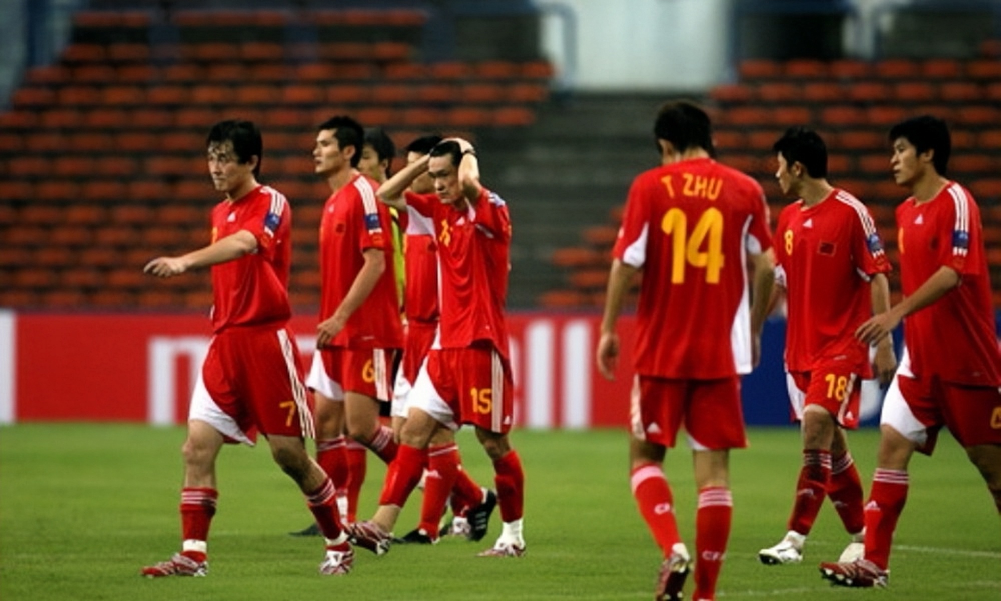 韩国男足2-1逆转日本图片,韩国男足2-1逆转中国队