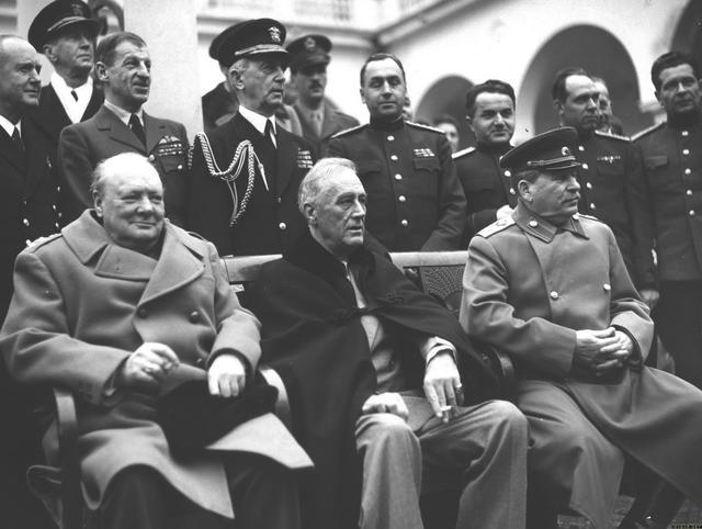 美国与苏联全面冷战对峙,美国和苏联的冷战过程