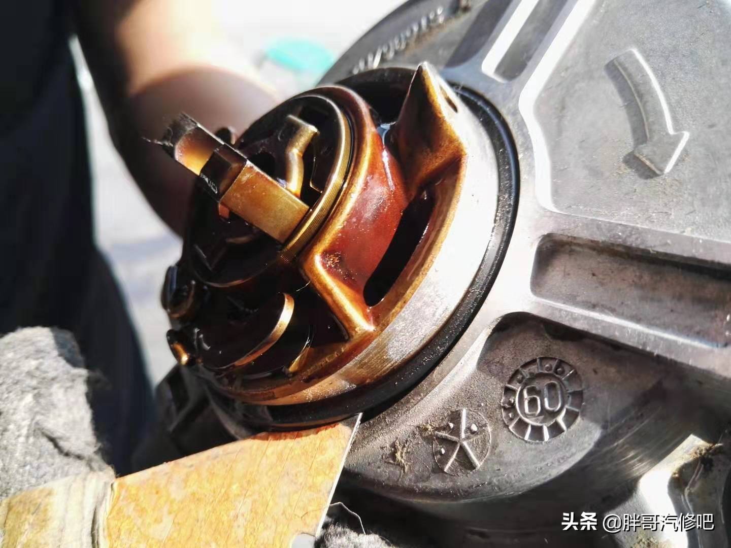 奥迪碳罐电磁阀坏怠速高,奥迪发动机烧机油更换活塞环