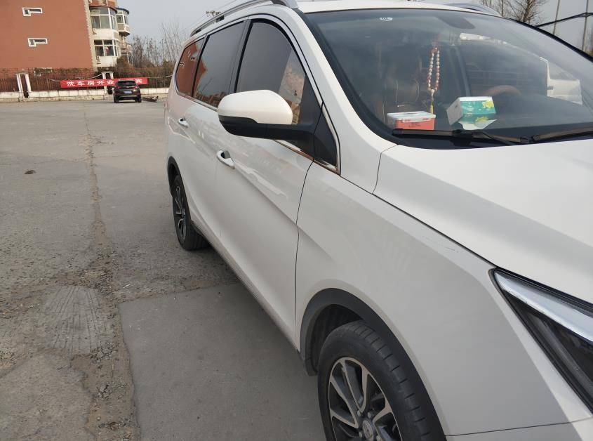 宝骏7301.5t,17款宝骏730尊享型