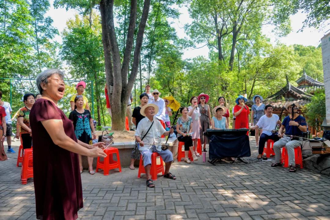 走向我们的小康生活9张海报,幸福新时代主题摄影作品