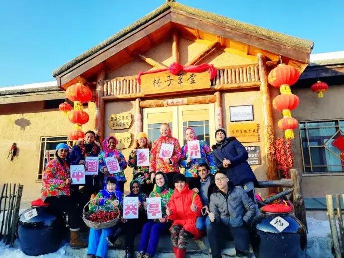 老外在雪乡的快乐感觉——中国雪乡，世界共享！