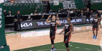 掘了！利指导7分钟连砍22分都输，表坏了谁顶得住