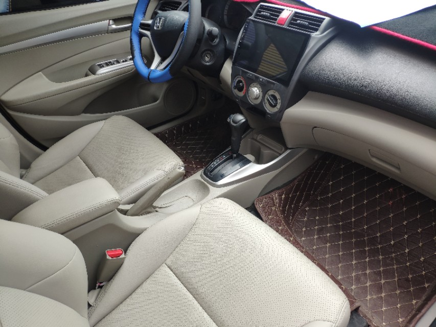 检车实际操作视频,2012年本田锋范1.5自动天窗