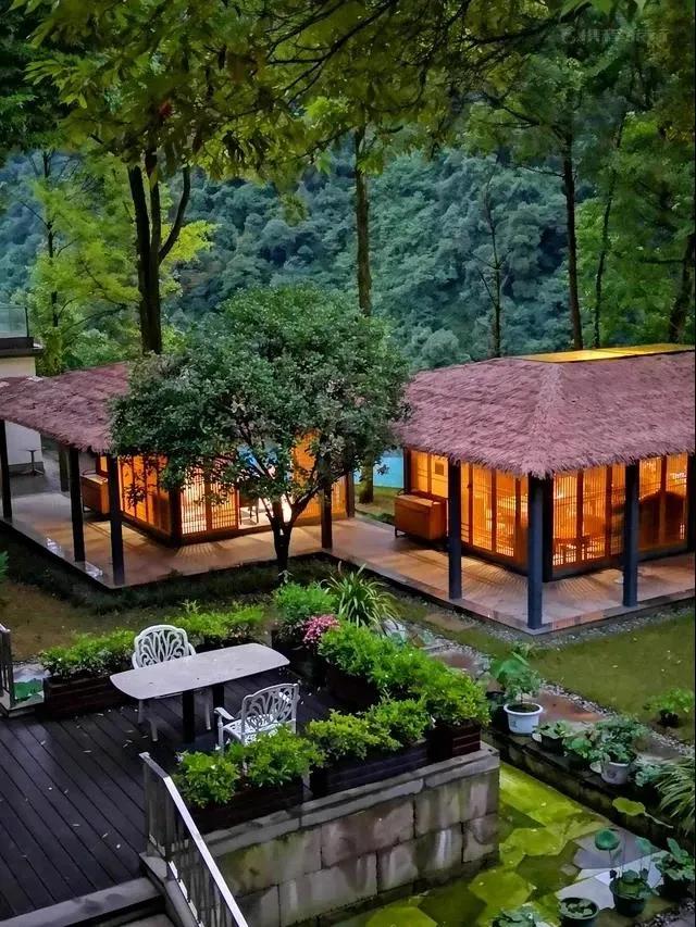 去了青城山才知道的宝藏民宿,青城山避暑农家小院