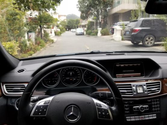 沉浸式体验2018款奔驰e320,2015款奔驰e320详细介绍