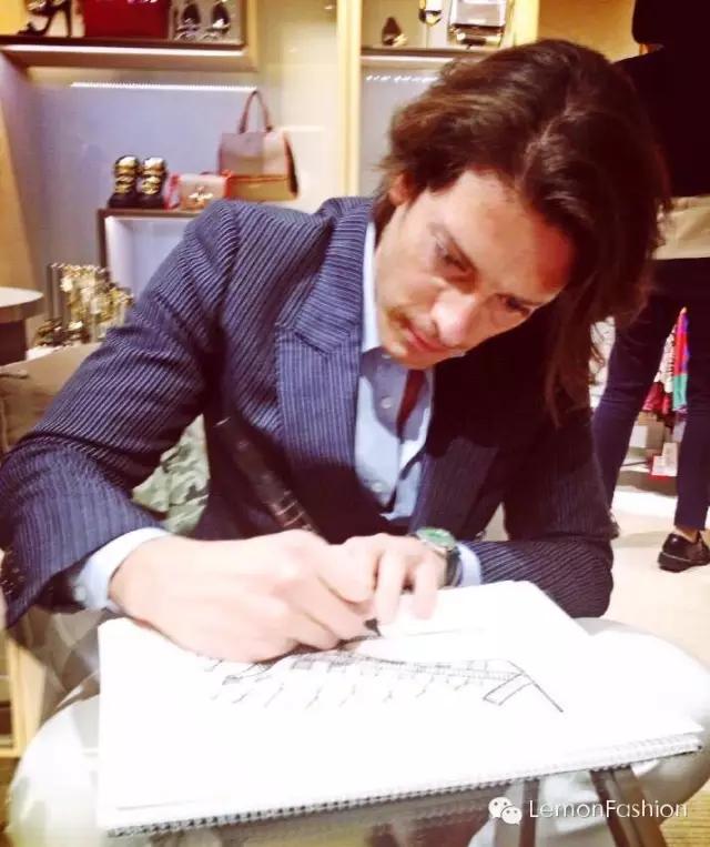 比女人更懂女人,比女人更懂女人的穿搭